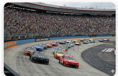 Stylish 3BR Getaway across Bristol Speedway - Foto 2