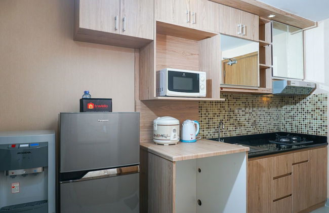 Best Homey Studio at The Oasis Apartment - Photo 13