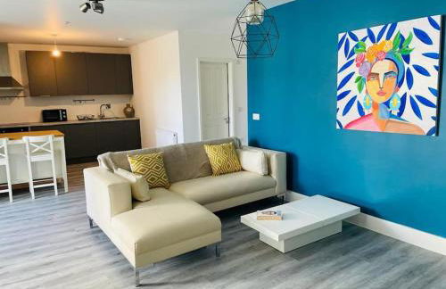 Stunning huge openplan 2Bed flat - Photo 7