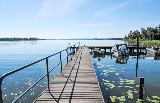 3 bedroom House in Adelsö with garden - Photo 32