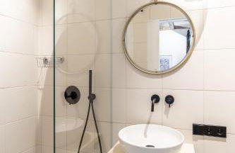 Brick & Beam Loft Duplex -30sqm- near Antonplatz - Foto 10