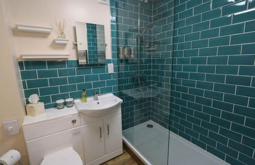 Pristine Apartment in The Centre of Glastonbury - Photo 17