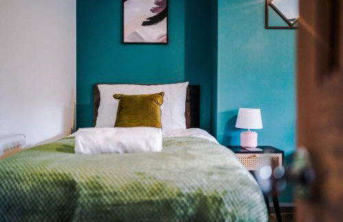 Spacious 3 bedroom close to Leeds city centre with parking - Short Stay Leeds - Foto 10