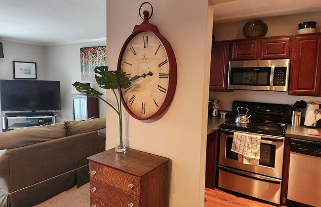 Beautiful APT W Office Area 2BR Long Term - Foto 9