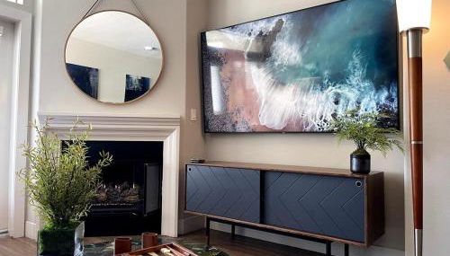 Designer 2 Bedroom with 3 Beds- Pool View, Gym, Parking - Photo 4