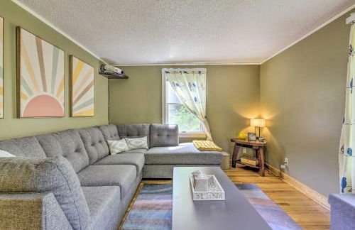 Granby Getaway in the Woods with Spacious Yard! - Foto 1