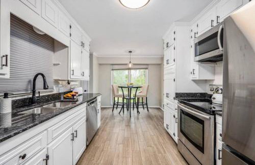 Spacious Family Home - Sleeps 8 - Garage - Foto 10