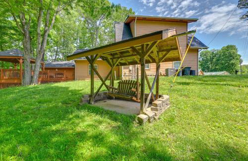 Access to Rough River Lake! Family Home with Deck - Foto 28