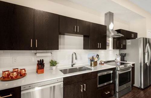 King Bed,Pet Friendly,Steps To Broadway,Park Free - Foto 17