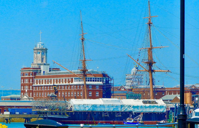 St Georges Balcony Suite - Photo 33