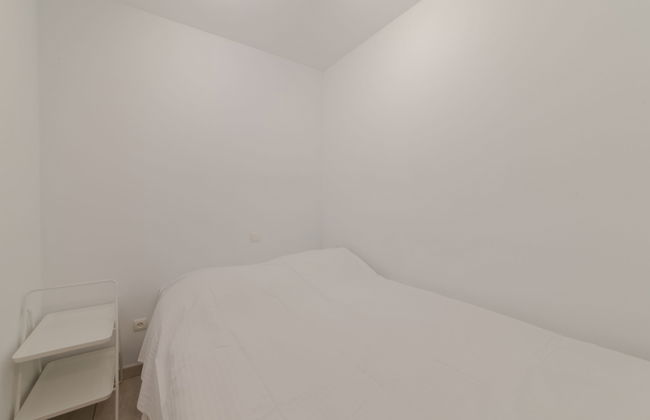 2 bedroom Apartment in Bredene with swimming pool and garden - Photo 9