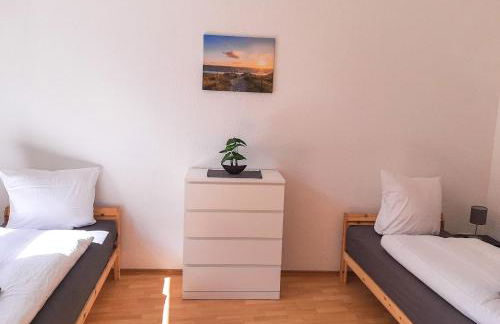 Zentrale 2-Zimmer-Wohnungen für Gruppen & Monteure, fußläufig zur Elbe & Shoppingcenter - Foto 3