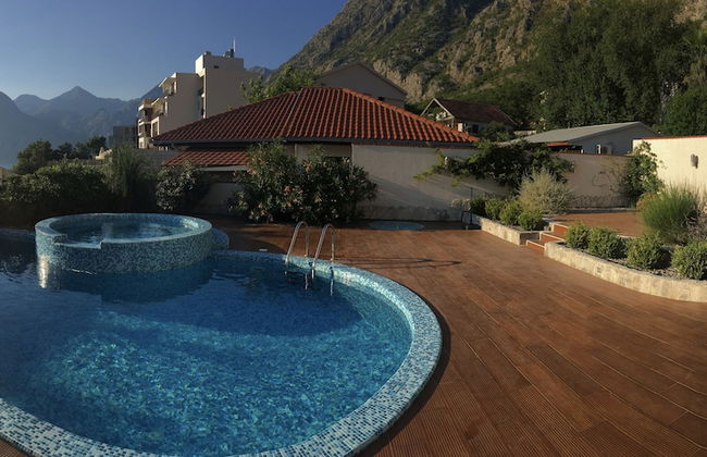 2 Beds, Fjord Panorama and Pool in Dobrota - Foto 16