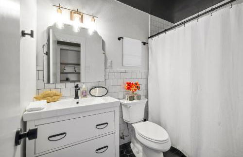 San Marcos 5BR Retreat with Pool Near TXST - Foto 57