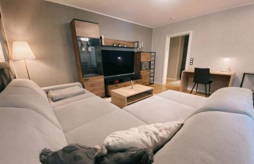 zentrale Design-Ferienwohnung mit Balkon und Stellplatz in Karlsruhe - APOLONIAliving - Foto 32