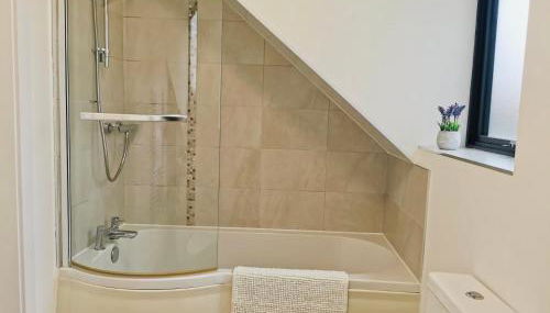 Modern Town Center Apartment - Foto 2