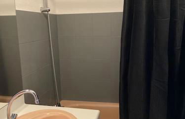 Trimaran Studio 10 mètres de la plage avec balcon/terrasse - Foto 20