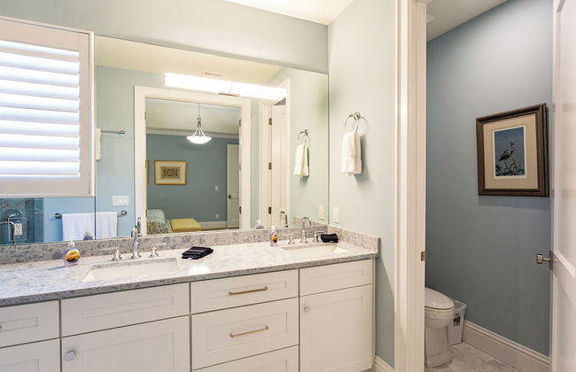 Tuscan Vacation Rental. Stylish 3-Bedroom Getaway Near Vanderbilt Beach Enjoy a Private Pool, Spacious Layout, and Modern Comforts Perfect for Families, Groups, and Pet-Friendly Stays - Foto 23