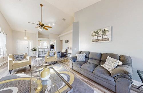 Spacious and quiet home with private patio & enclosed yard - Foto 4