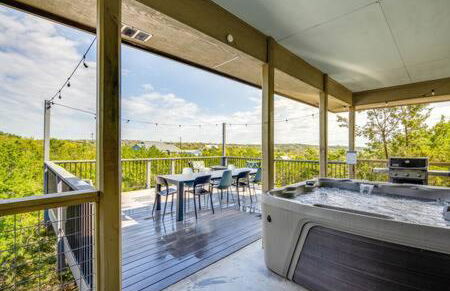 The Outlook - Spa and deck views of Hill Country - Foto 63
