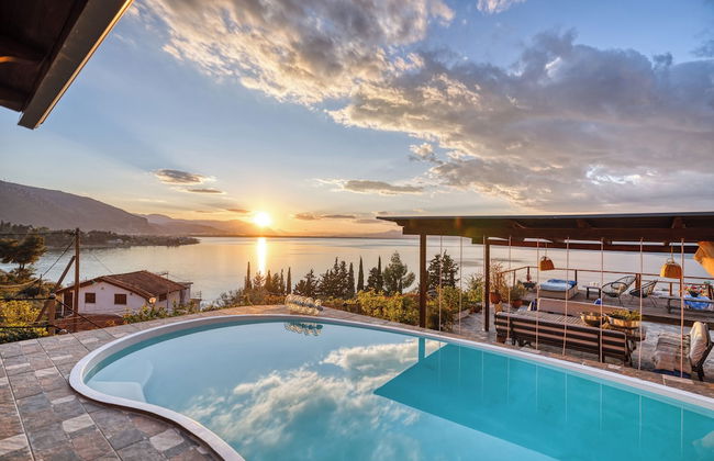 Magical View, Villa Asproneri, Kamena Vourla - Foto 1