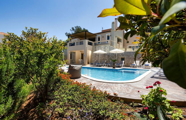 Palladio Luxury Villa With Amazing View - Photo 1