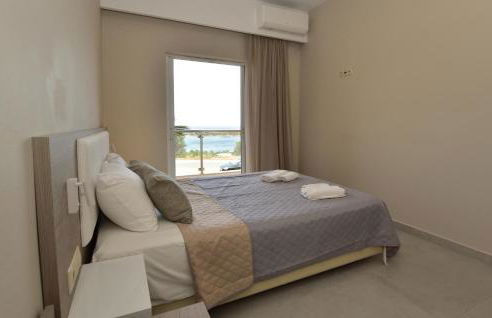 Flisvos Rooms - Photo 8