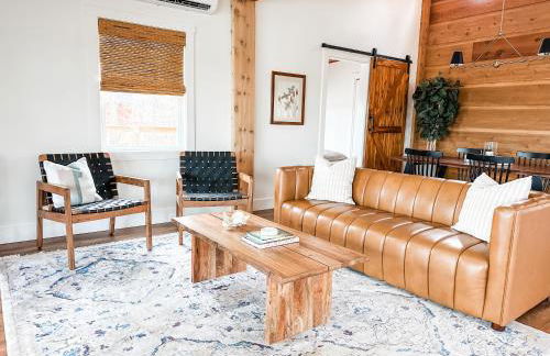 Lakeside Cabin - Serene Retreat with Lake Monroe Views and Wraparound Deck in Brown County - Foto 1