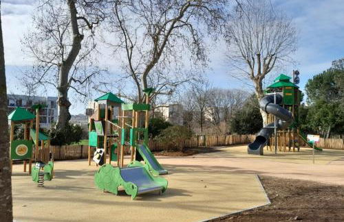 Quiet and bright apartment terrace and private P - Foto 17