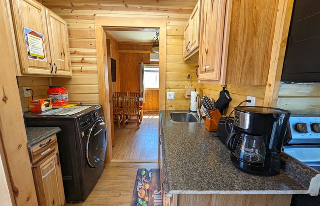 Yellowstone's Treasure Cabins - Photo 54