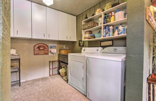 Sasquatch Inn Retreat Near Fishing and Hunting! - Foto 27