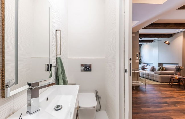 Luxury Living in Shkoder s Historic Heart - Photo 22