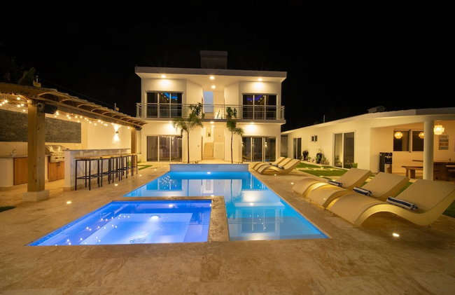 Green Palace - 7br Luxury Villa in Sosua 3mins From Strip Plus 24hr Security - Foto 1