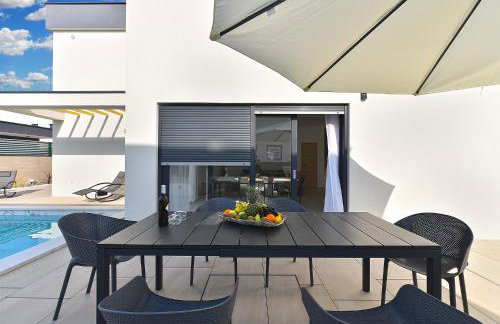 Jlo1 mit beheizbarem Pool - Photo 5