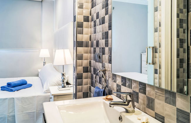 2 bedroom Apartment in Marbella with swimming pool and garden - Photo 15