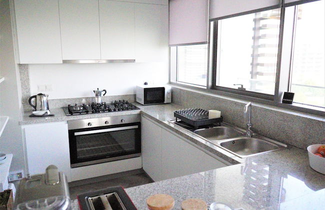 Luxurious Dubai Hills with balcony park view - Photo 11