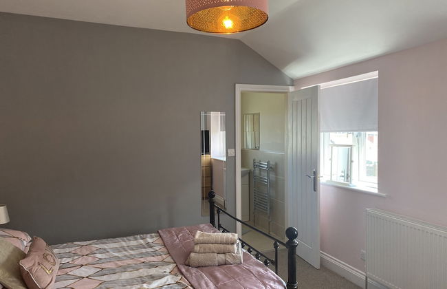 6 Bed-sleeps 12-hot Tub-free Parking-pet Friendly - Photo 3