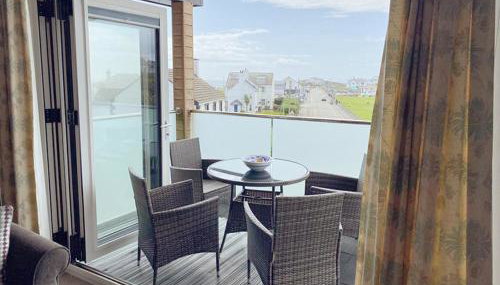 1 Y Bae - Top Floor Apartment - Foto 3