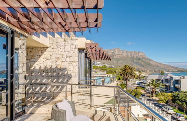 Multi-level Family Villa w Private Pool Views Lions Crest - Foto 72