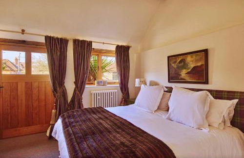 The Clock Tower & Dairy - Two x 2 Bed Barns with Indoor Pool - Photo 22