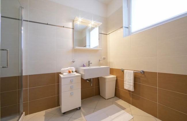 Vista di Maccagno Fantastico Pool - Foto 17