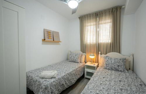 1ª Linea de Mar 4pax Valencia 15 min - Foto 12