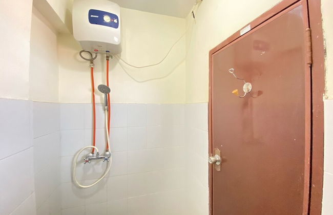 Spacious 3Br At Gateway Ahmad Yani Cicadas Apartment - Photo 13