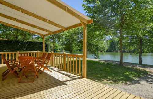 Cottage in Dordogne With Lake View and Pool - Foto 2