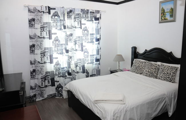 Arinza Tower Quality Apartments - Photo 8