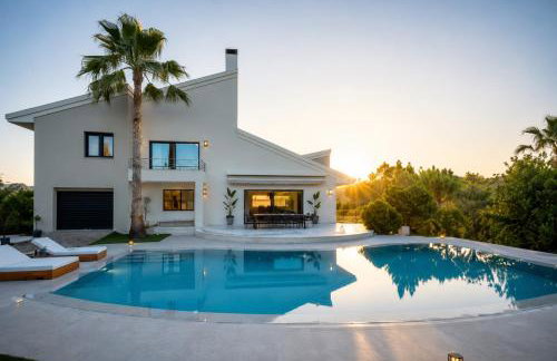Gregorys Private Luxury Villa with Heated Pool & Gardens - Foto 10
