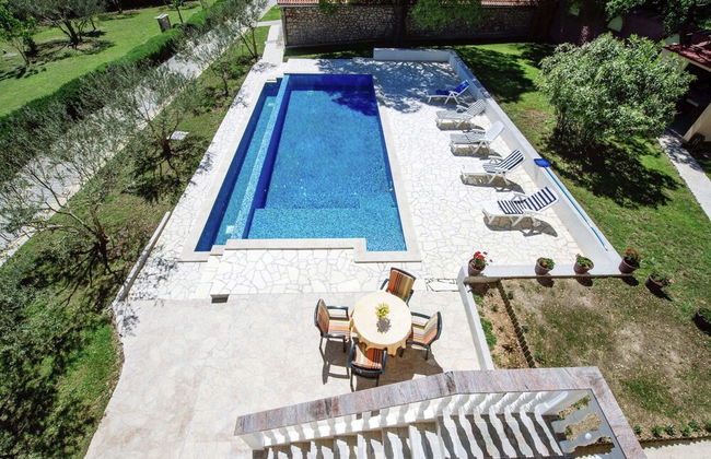 Spacious Holiday Home With Private Pool - Foto 22