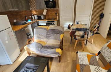 T3 entier confortable Centre historique de Montluçon Gare à 10 min à pied 6 personnes - Foto 9