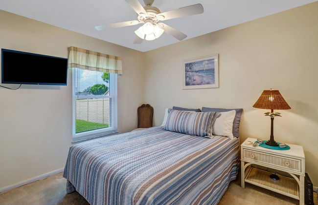 1322 SW 33rd St - Photo 2