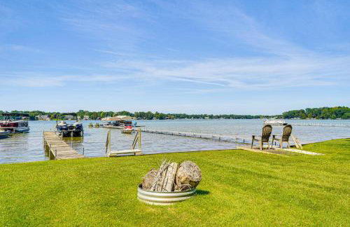 Swim & Fish! Lakefront Clarklake Apt w/ Hot Tub - Foto 2